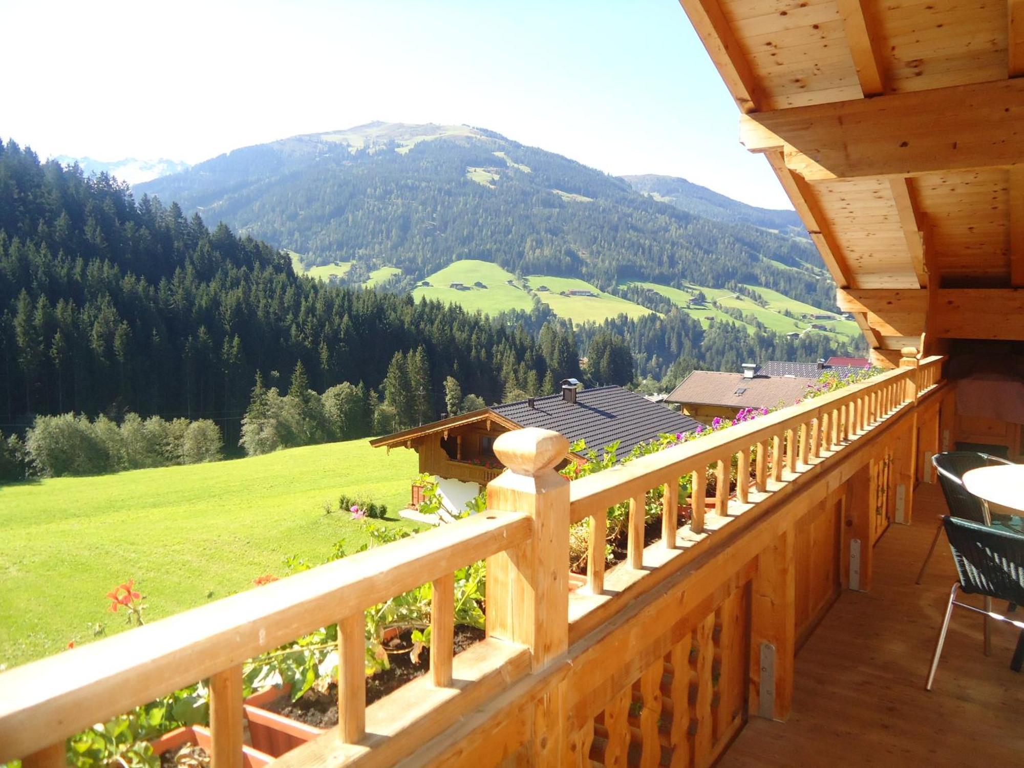 Alpbacher Appartementhaus Johannes Экстерьер фото